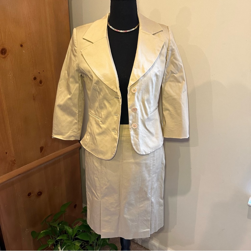 🌹VINTAGE Isabel & Nina • khaki Cream Elegant WITH STRETCH Skirt Suit